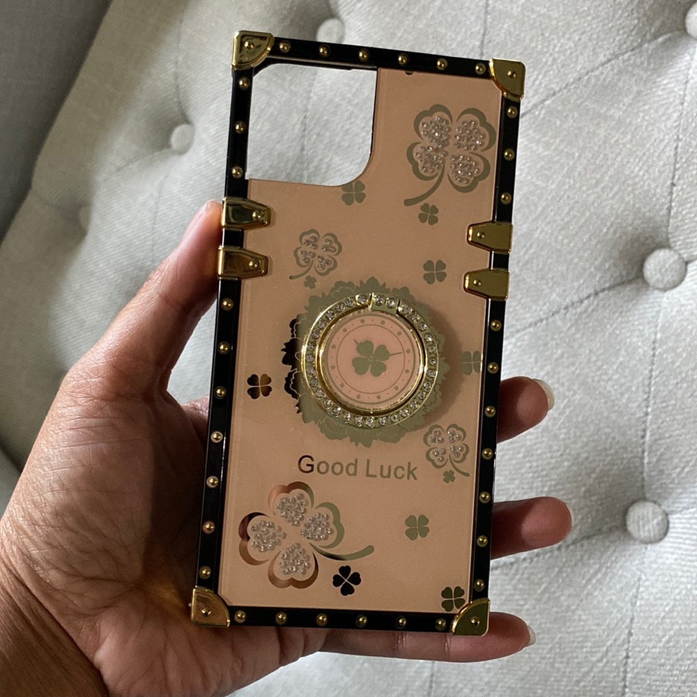 iPhone 13 - iPhone 14 screen 6.1 brand new with box